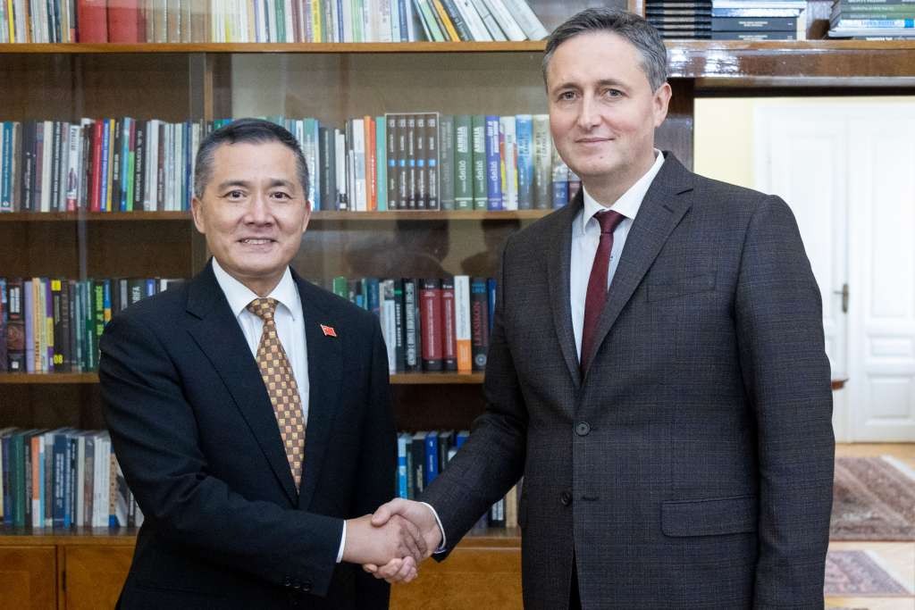 Bećirović i Ping o jačanju ekonomske saradnje BIH i Kine