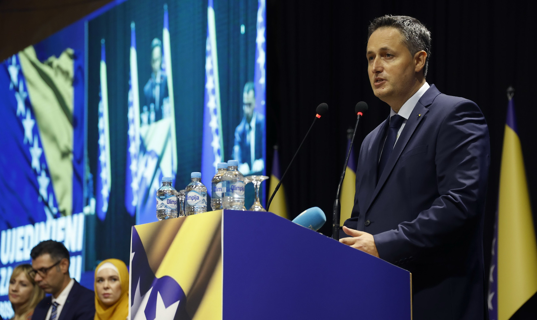 Bećirović na Konvenciji opozicije predstavio svoj plan