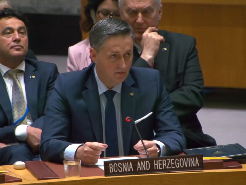 Bećirović na sjednici UN: Svijet treba znati istinu, ovo su obmane iz RS i Srbije