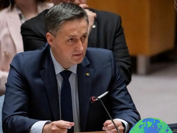 Bećirović nakon usvajanja Rezolucije: Imam poruku za Vučića ...