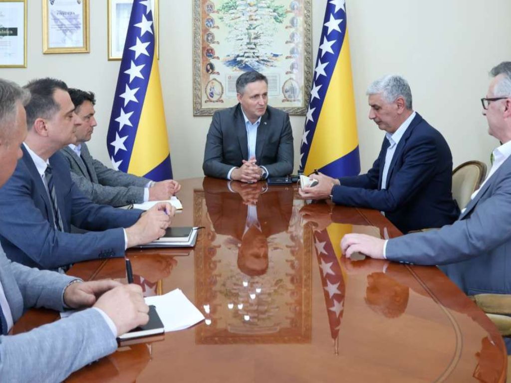 Bećirović: Naša je obaveza da čuvamo istinu o Armiji Republike BiH