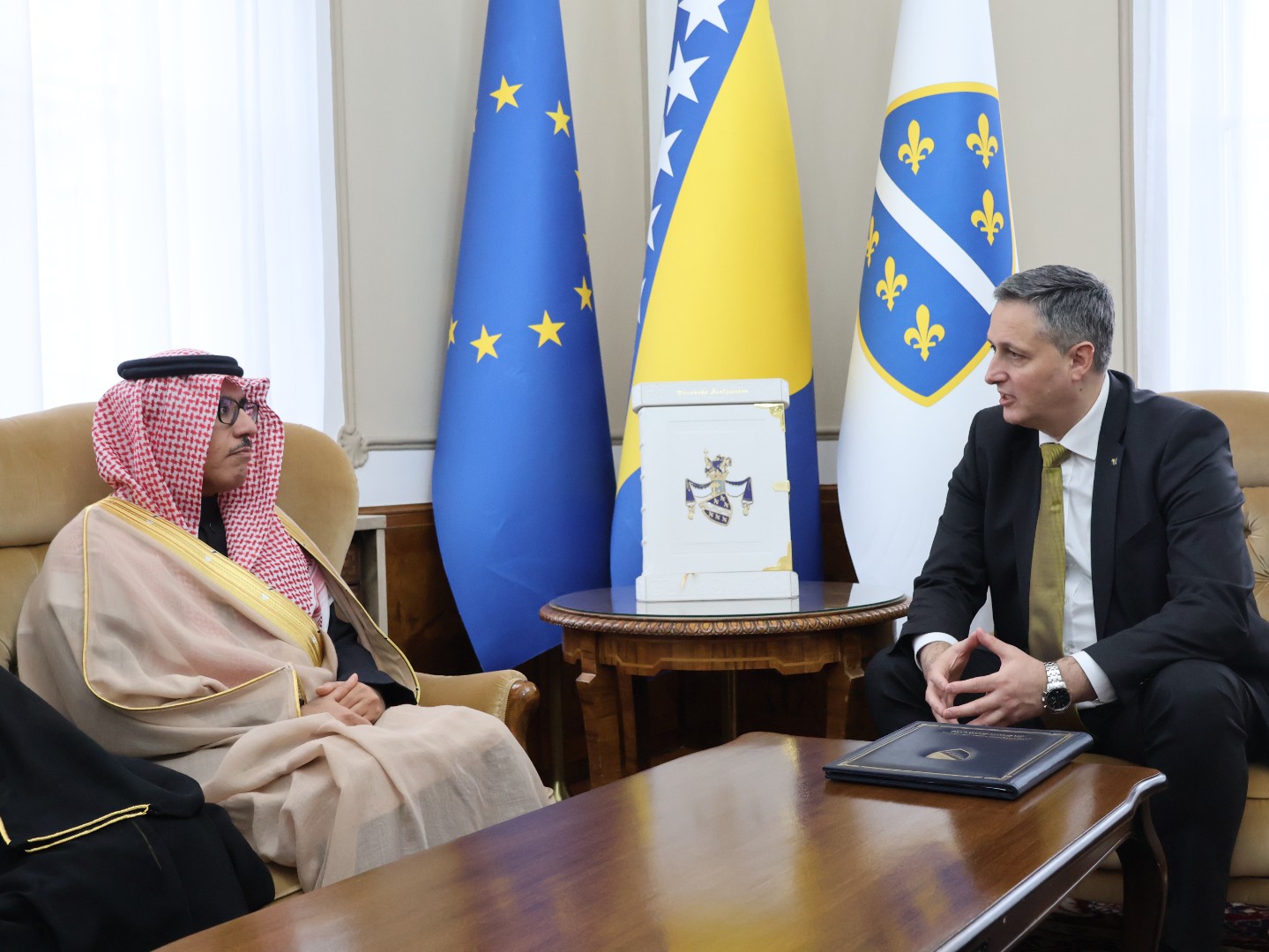 Bećirović: Nastaviti jačati prijateljske veze BiH i Kraljevine Saudijske Arabije