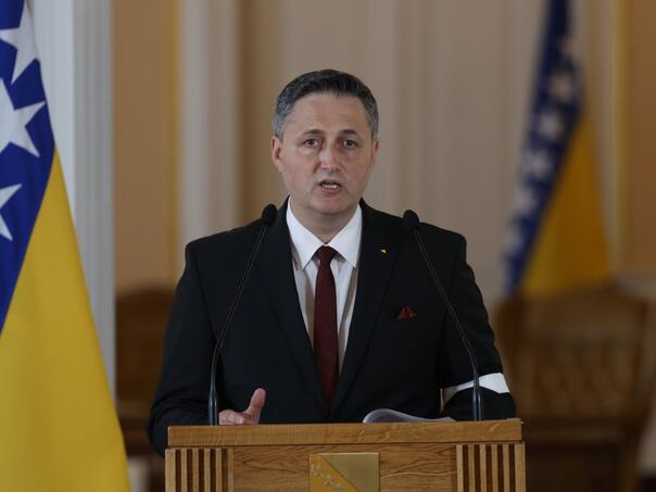 Bećirović: Nema opravdanja za ubijanje nedužnih civila u Gazi