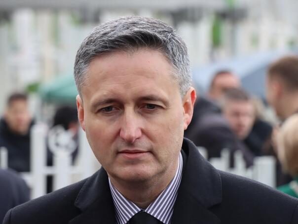 Bećirović o Dodikovom prelasku granice: Odgovori ili ostavke!