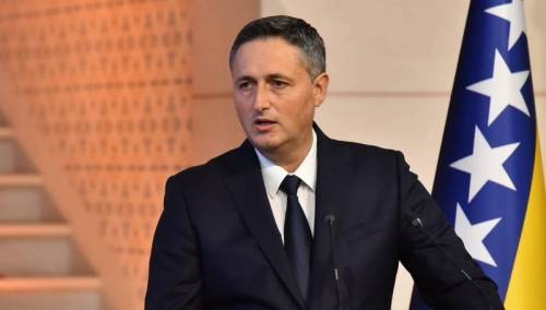 Bećirović o kampanji, slabljenju Dodika i Čovića, Vučićevim ucjenama, Zagrebu ...