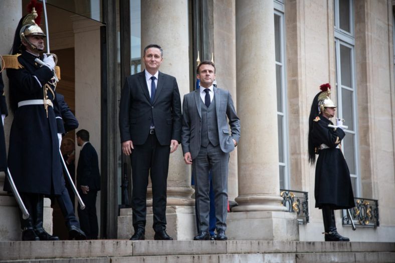 Bećirović o sastanku s Macronom: Najava konkretne pomoći