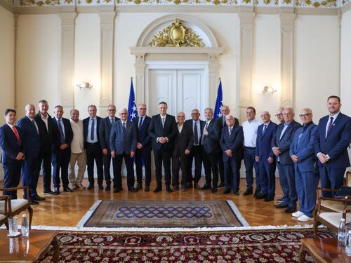 Bećirović okupio ratne lidere i branitelje: Borba za BiH se nastavlja