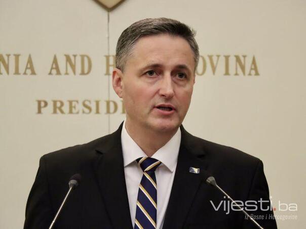 Bećirović poručio Vučiću: Nisi nadležan!