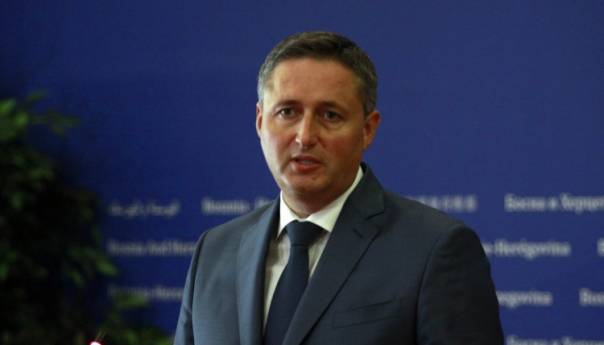 Bećirović pozvao Čovića da sazove sjednicu ili podnese ostavku