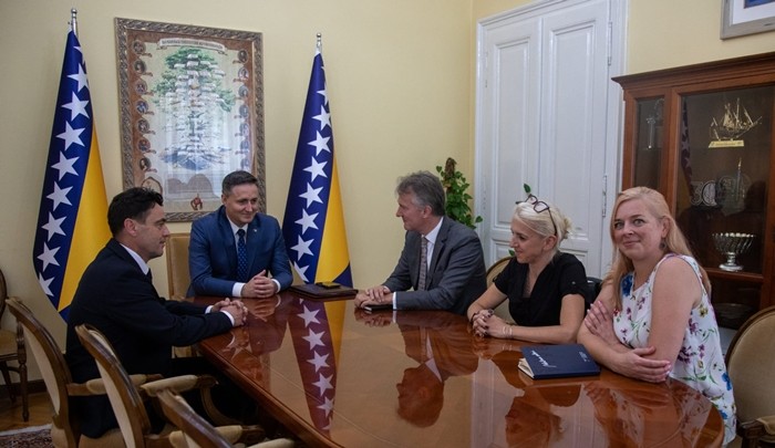 Bećirović-Reilly: Važno je jačati saradnju BiH i UK