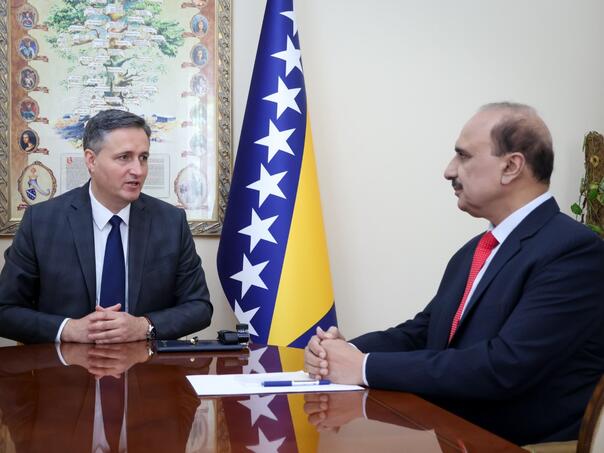 Bećirović s ambasadorom Pakistana: Podrška suverenitetu i mirnom rješavanju sporova