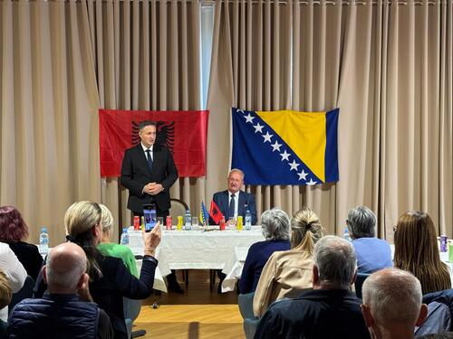 Bećirović s Bošnjacima Albanije: Most međudržavnih veza