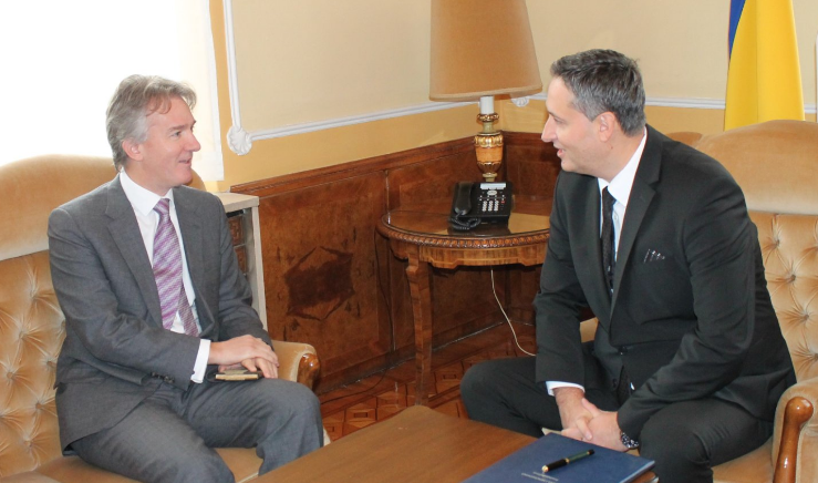 Bećirović s britanskim ambasadorom o reformskim procesima 