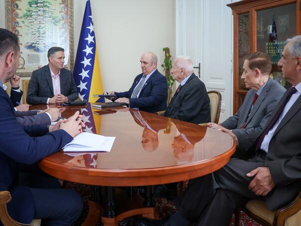Bećirović s delegacijom Patriotske lige: Odbrana BiH je najvažniji zadatak
