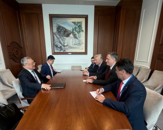 Bećirović s kineskim ambasadorom u UN-u o važnosti produženja mandata EUFOR-a