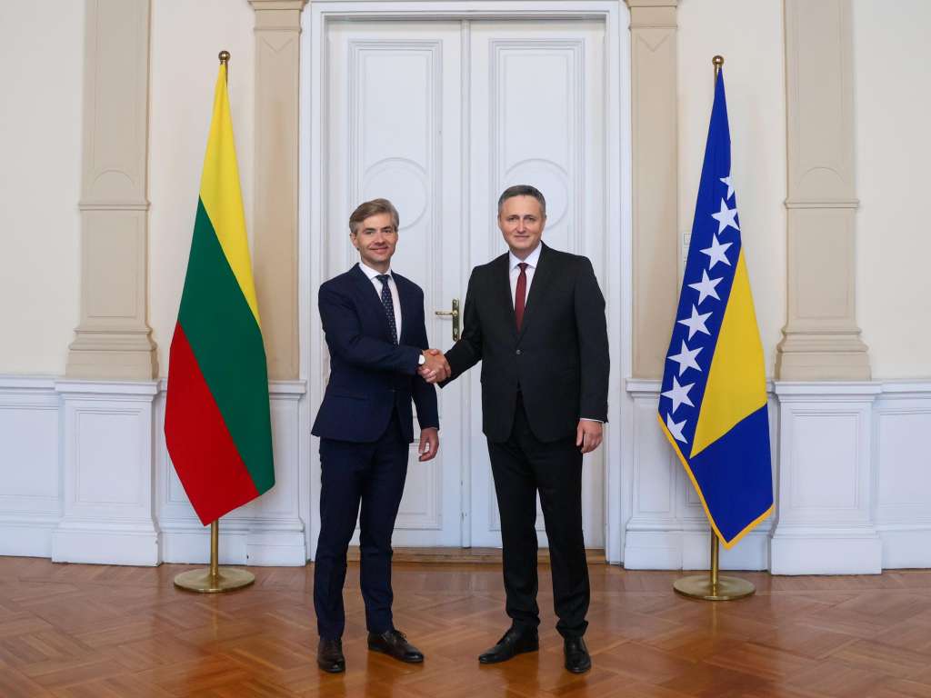 Bećirović sa litvanskim ministrom: Proširenje EU među prioritetima od 2027. godine