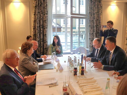 Bećirović sa šestero američkih senatora: Dodikova politika prijetnja miru i stabilnosti