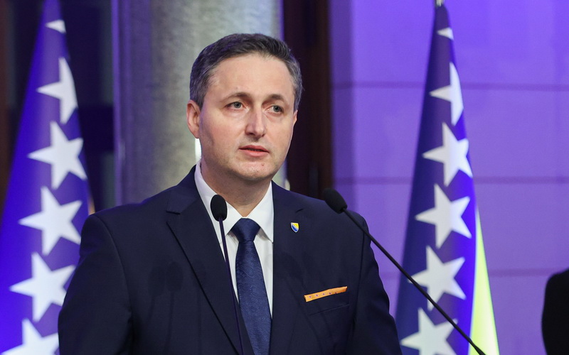 Bećirović: Sankcije SAD-a opravdane, EU treba sankcionirati Dodika u skladu sa rezolucijama EP