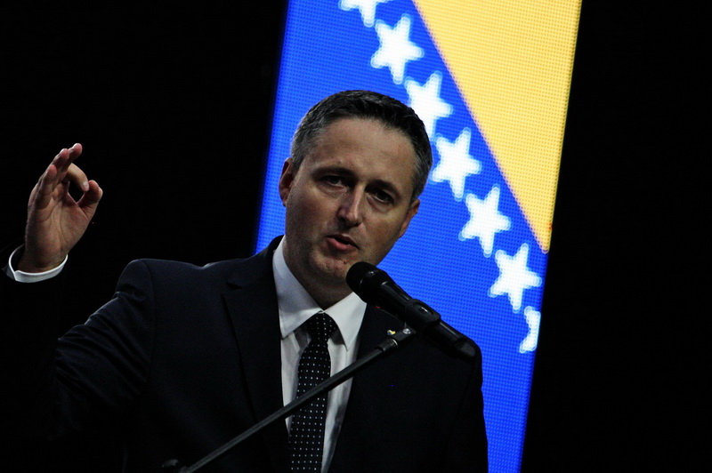 Bećirović: Schmidt treba smijeniti Dodika ili se povući!