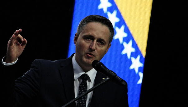 Bećirović: Schmidt treba smijeniti Dodika ili se povući!