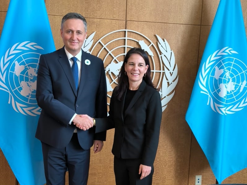 Bećirović s Baerbock: Slabljenje OHR-a apsolutno neprihvatljivo, Dejton nije švedski sto