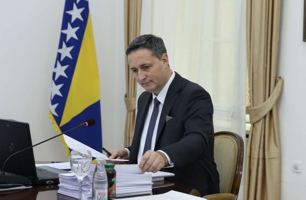 Bećirović se u 17 sati obraća medijima povodom presude Stanišiću i Simatoviću
