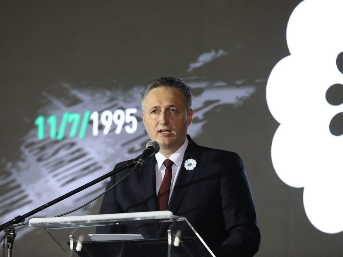 Bećirović: Srebrenica nije samo bh. rana, već univerzalna opomena
