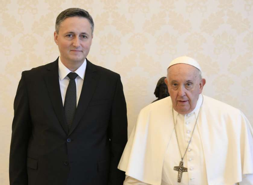 Bećirović: Svijet i Crkva ostali su bez istinskog borca za razumijevanje i ljubav među narodima