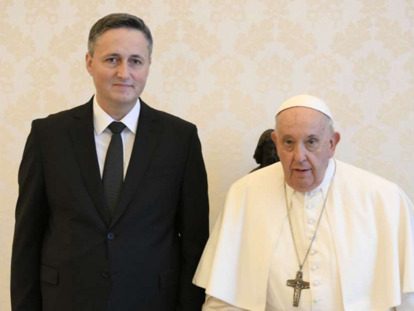 Bećirović: Svijet i Crkva ostali su bez istinskog borca za razumijevanje i ljubav među narodima