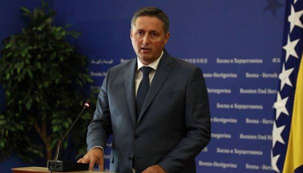 Bećirović traži hitnu sjednicu Doma naroda: Fokus na pravni aspekt blokade