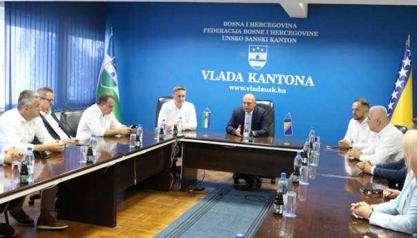 Bećirović u Bihaću sa premijerom i ministrima u Vladi USK