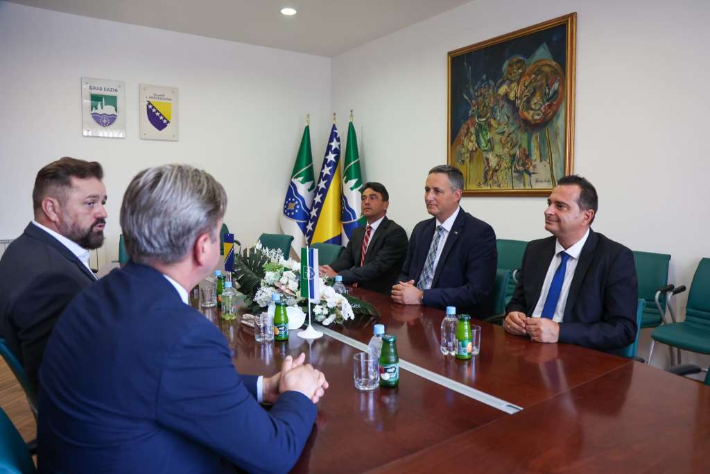 Bećirović u okviru radne posjete Cazinu s gradonačelnikom Ogreševićem