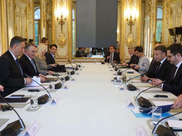 Bećirović u Parizu: Vrijeme je da BiH postane članica NATO-a i EU