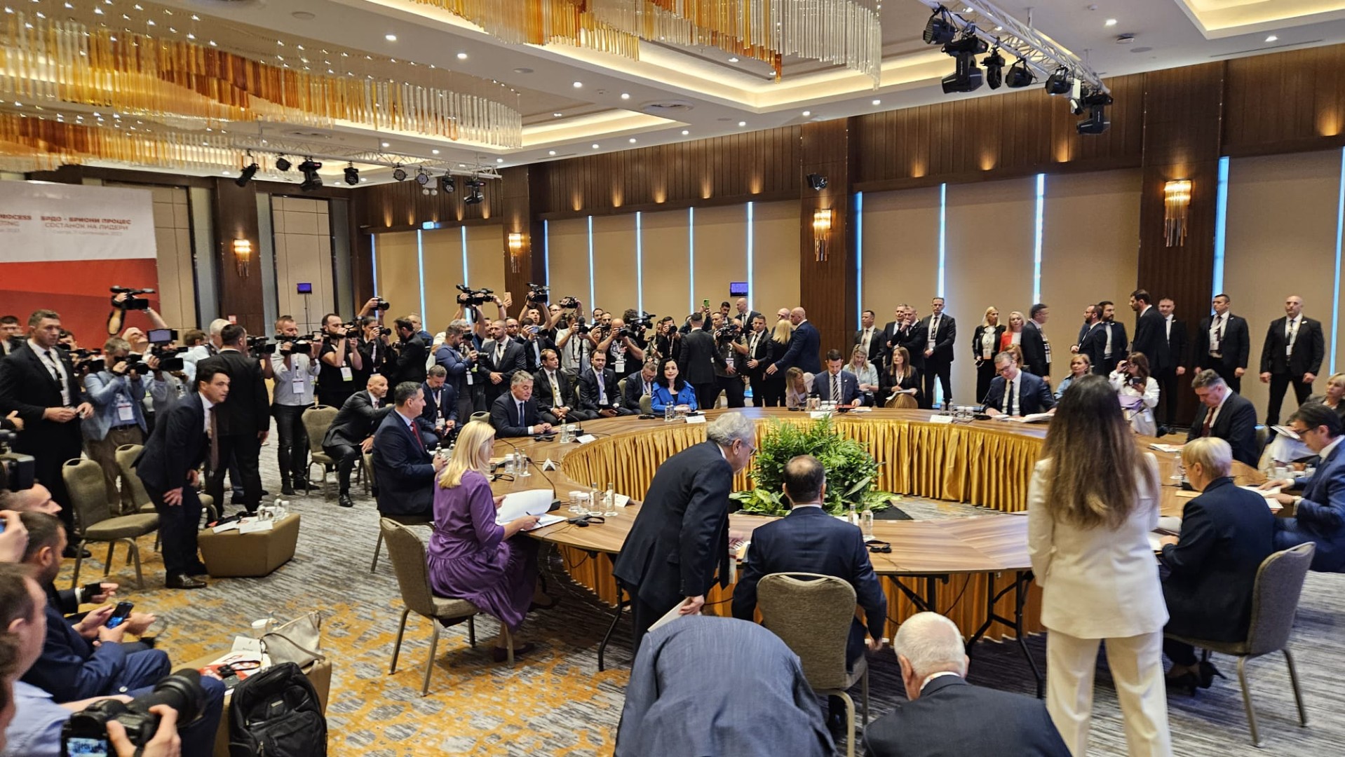 Bećirović u Skoplju: Opasne ideje o promjenama granica izvor zla i nesreće