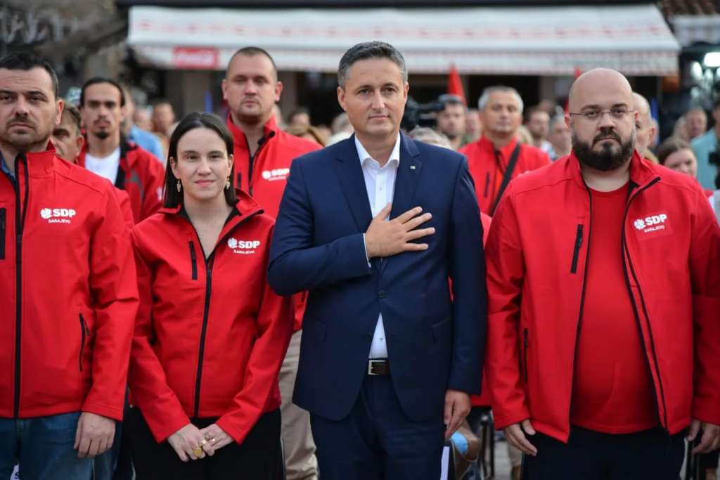Bećirović u Starom Gradu: Sarajevo treba biti oslonac razvoja cijele države