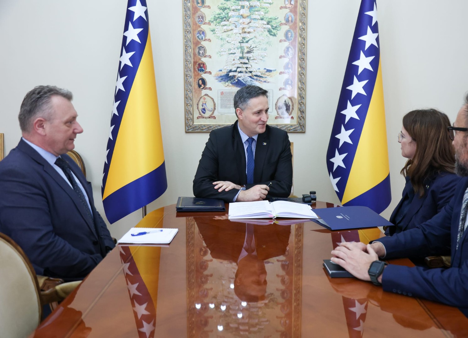 Bećirović upozorio ambasadoricu Italije: Nužna reakcija na prijetnje iz RS-a