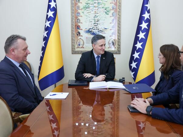 Bećirović upozorio ambasadoricu Italije: Nužna reakcija na prijetnje iz RS-a