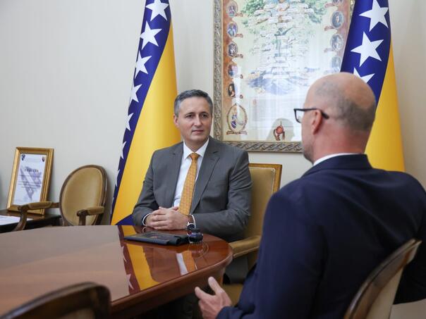 Bećirović upozorio slovačkog ambasadora na opstrukcije iz RS-a