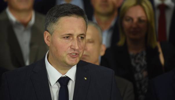 Bećirović uputio prvu poruku građanima nakon objave kandidature