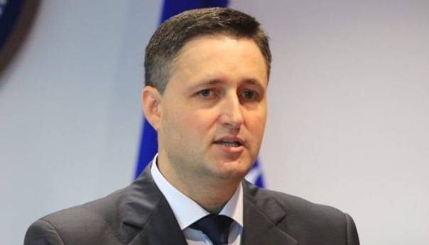 Bećirović Vučiću: Povucite antidejtonsku Strategiju odbrane