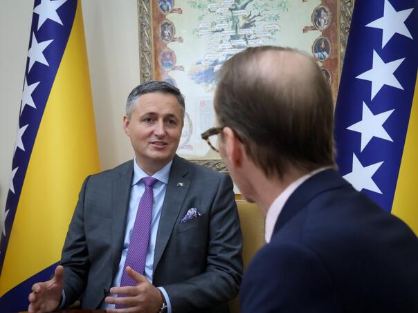 Bećirović zahvalio Austriji na uvođenju sankcija Dodiku