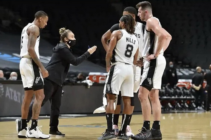 Becky Hammon postala prva žena koja je vodila NBA tim u jednoj utakmici
