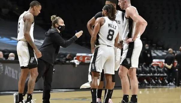 Becky Hammon postala prva žena koja je vodila NBA tim u jednoj utakmici