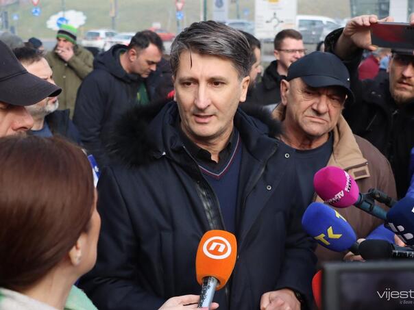 Begić: Protesti će završiti kao 2014., ako se ne zalede doprinosi