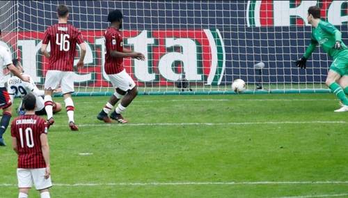 Begović neće po dobru pamtiti prvi nastup na San Siru, Milan sve dalje od Evrope
