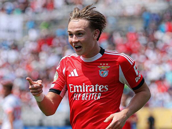 Benfica, Bayern i Chelsea idu dalje, poluamateri šokirali Bocu