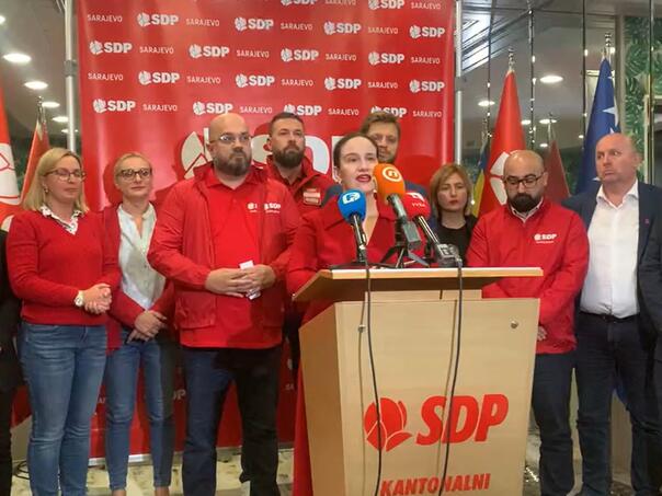 Benjamina Karić proglasila pobjedu u Novom Sarajevu