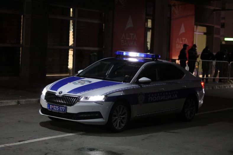 Beograd: Djevojka izbodena ispred restorana, policija uhapsila mušakrca