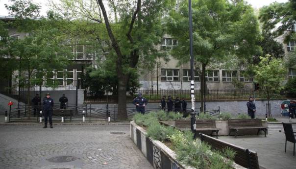 Beograd: Otac u pritvoru, učenik ne može biti krivično odgovoran