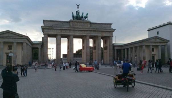 Berlinske vlasti stavile u karantenu 369 domaćinstava